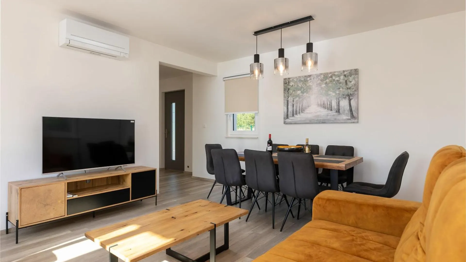 Villa Iris Diminići 0*,