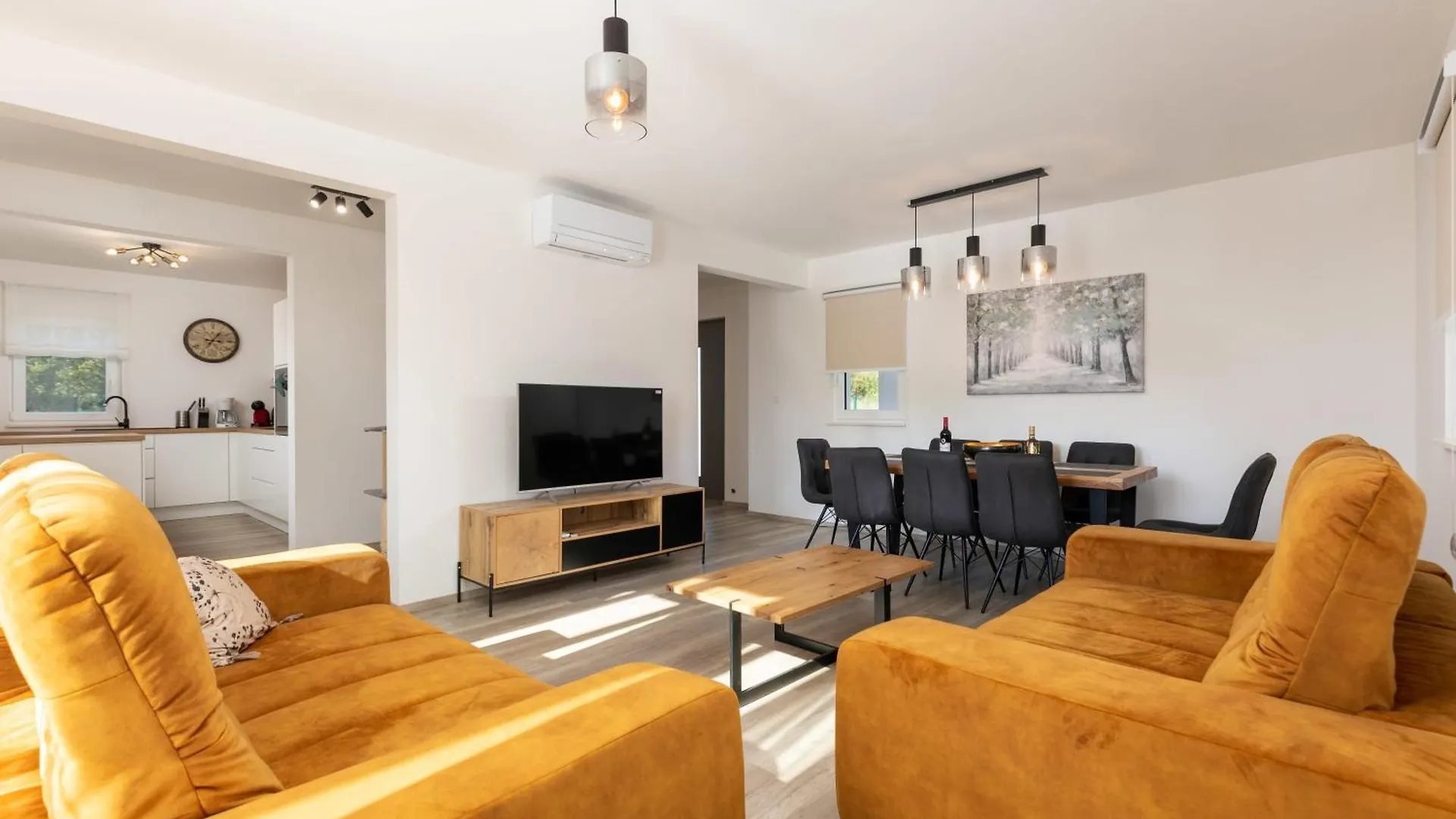 Villa Iris Diminici 0*,
